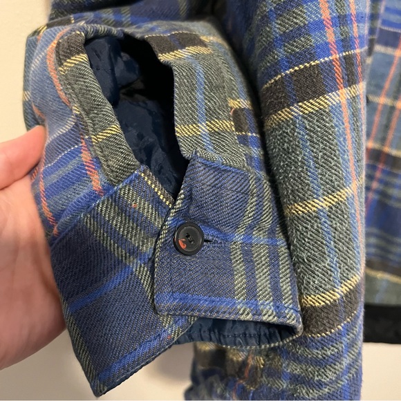 Rugged Point Authentic Hooded Flannel - Picture 6 of 7